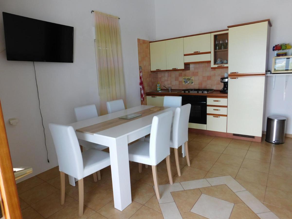 Košljun Apartmani Ruza מראה חיצוני תמונה